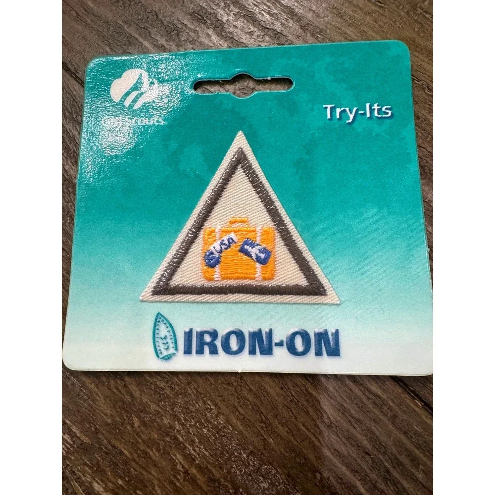 Vintage Girl Scouts Brownie Try-It Travel Right Badge NOS Iron-On #59173
